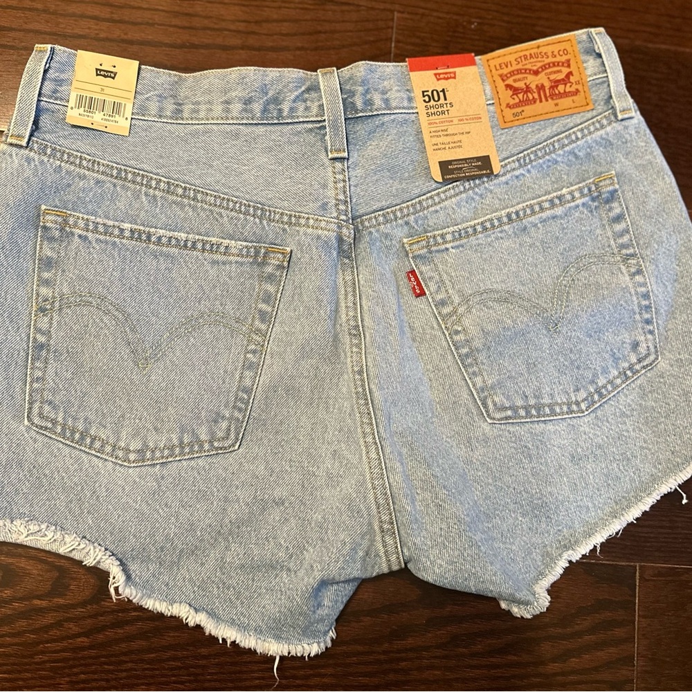 Levi's jean shorts high waisted - Picture 2 of 5